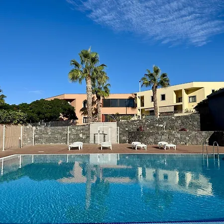 בית נופש Triplex El Galeon *
